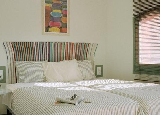 Apartamentos Saltarel·lo Besalú Habitación foto